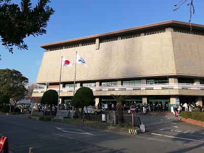 宝塚歌劇_月組_ブラック・ジャック（千秋楽）福岡市民会館前