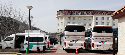 Eternal_Voice_初日公演_大型バスと東通機材車両
